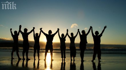 младежи бягайте чужбина чака нищо добро