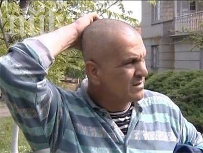 Кмет с отнета книжка продължава да шофира