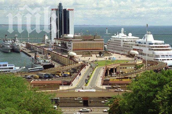 Граждани на Одеса се възмущават от полицията