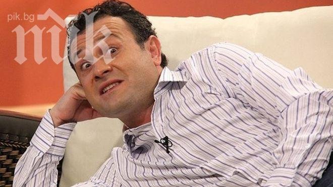 Рачков удари дъното – рекламира суджуци с чалга певици
