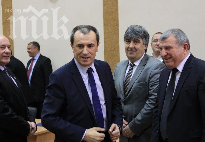 Всяко министерство с гард срещу сексизъм