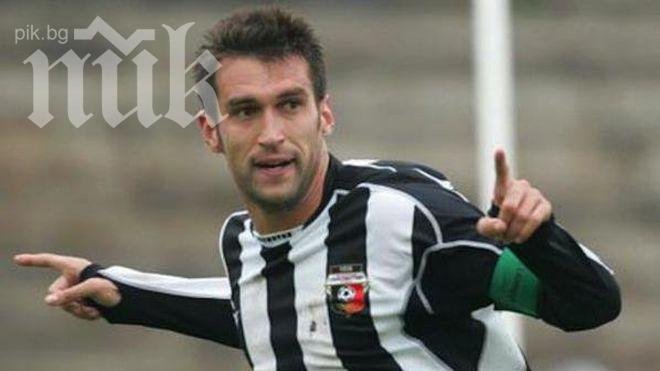 Камбуров върна един гол за Локо, Генков стана за смях