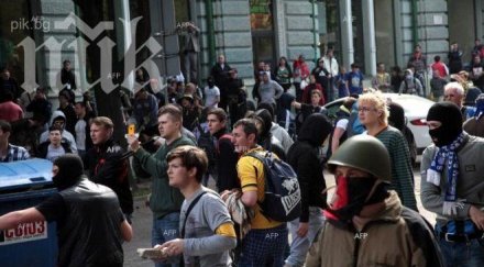 двама души пострадаха време митинг сградата полицията одеса