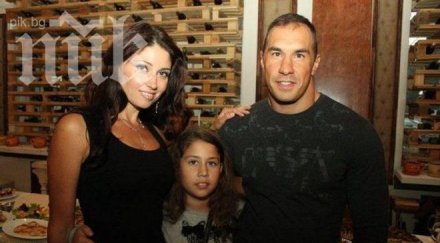 съпругата убития командос завинаги остана верен морала