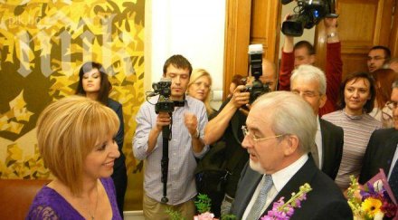 мая манолова почерпи рожден ден цецка целува горещо местан уиски бойко дойде снимки