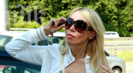 кристина димитрова показа двамата сина снимка