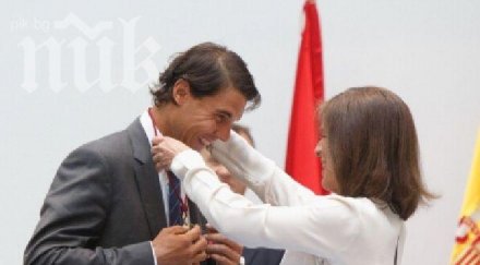 обявиха рафаел надал почетен гражданин мадрид