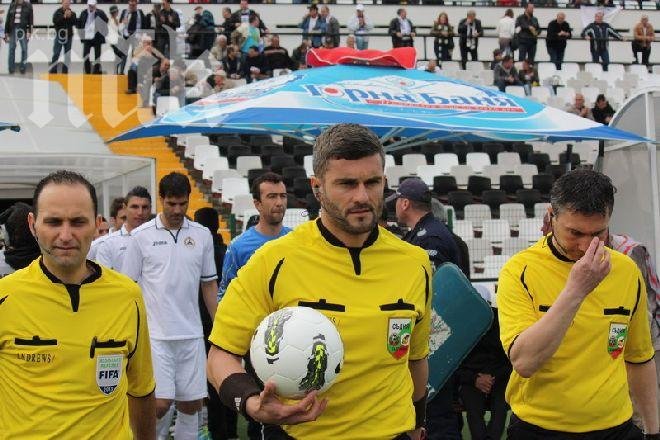 Цветан Кръстев ще свири дербито между Литекс и Ботев (Пд)