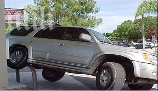 Вижте доказателство, че жените не могат да шофират (видео)