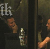 Само в ПИК! Юксел Кадриев на тайна вечеря с конкурента си Ники Дойнов и гаджето му. Вижте заверата на звездите от Би Ти Ви и Нова (ексклузивни снимки и видео)