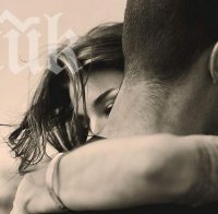 Изумително! Измислиха терапия с прегръдки срещу 60 долара на час