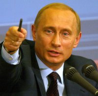 Путин на парада за 9 май: Силата и достойнството на Русия са във връзката между поколенията