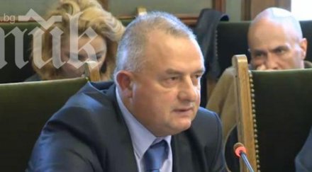 чирпанлиев бунтовете бежанските лагери организирани българския хелзински комитет