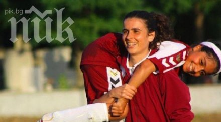 нова революция франция жена стана треньор мъжки футболен тим