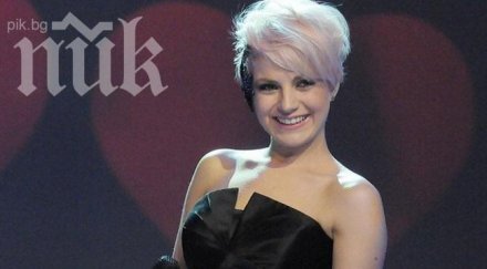 поли генова вдига концерт кипър