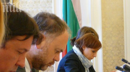 кадиев пусна брада придоби мрачен вид явно участва предизборната кампания снимки