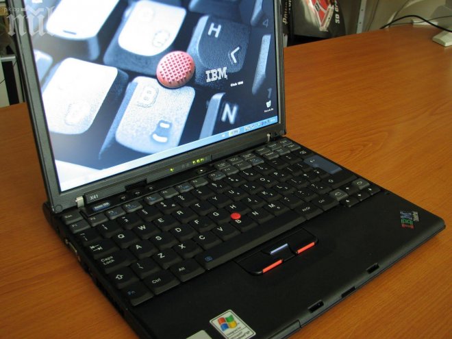 Лаптоп и ракия задигнати при поредните жилищни кражби в Русенско