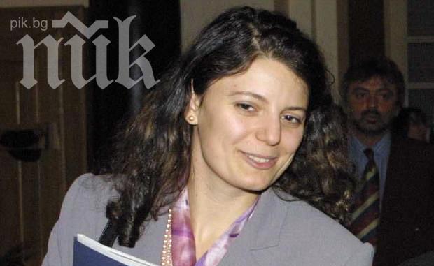 Отнемат допуска до класифицирана информация на Мария Дивизиева