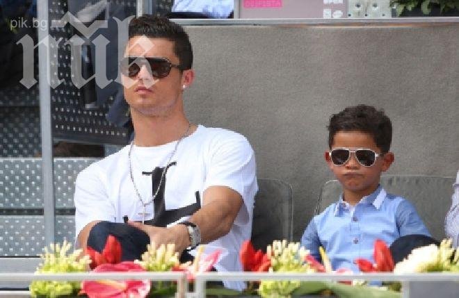 Роналдо заведе Кристиано-младши на мач на Рафа Надал