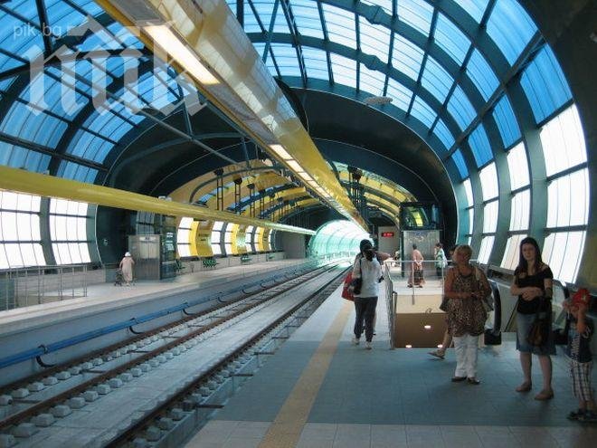 Жалба спира третия лъч на метрото