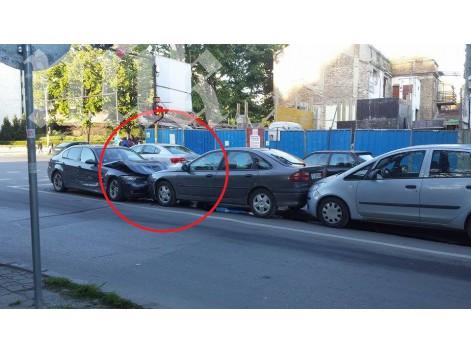 Кола влезе в насрещното на кръстовището на Владислав и Пискюлиев във Варна