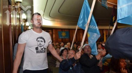 бареков един депутат герб напуска отива ббц