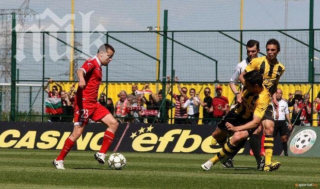 Ботев (Пловдив)  свали ЦСКА от второто място