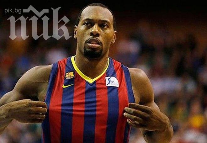 Играч на Барселона взима наш паспорт