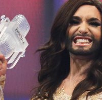 Кончита Вурст носи рокли от дете, родителите му избягали от срам (снимки)