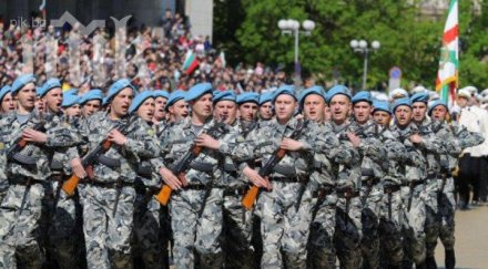 демократи разсипаха армията разузнаването