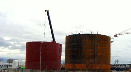 референдума източна украйна цената петрола скочи