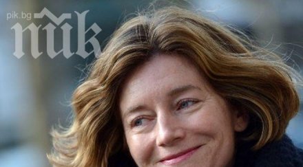 главната редакторка монд подаде оставка колегите одобрили реформите