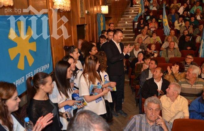 Бареков: ГЕРБ прати ударните бригади на Каратиста и Пашата срещу ББЦ