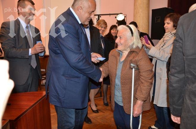 Бойко Борисов: Управляващите имат хората за шарани