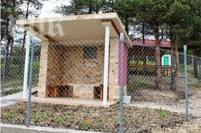 Уникално! Зет направи чешма в памет на тъщата си