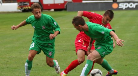 цска облизва защитник ботев враца