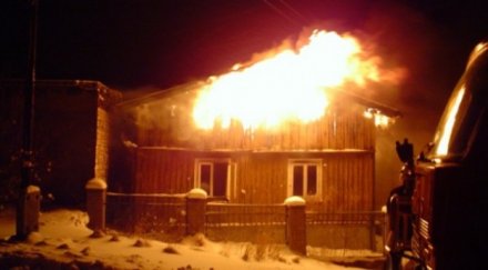 дядо подпали къщата брат