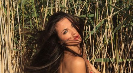 райна призна възбуждала коцето