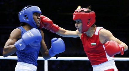 жената боксьор българия остави пицария