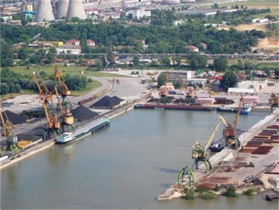 Източват горивото от потъналия кораб край Русе в понеделник