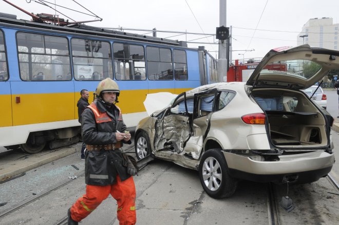 Трамвай премаза Субару (Снимки)