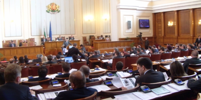 Нова процедура за избор на конституционен съдия