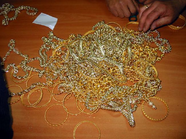 Пенсионерка изгоря с накити за 20 бона