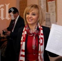 Беновска пита Манолова: Къде в правилника на Народното събрание е забранен вот на недоверие по време на евроизбори?