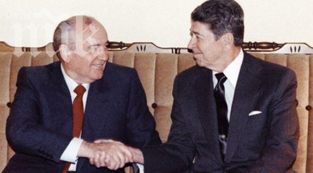 пик рейгън изучавал русия филм договори горбачов разпада ссср