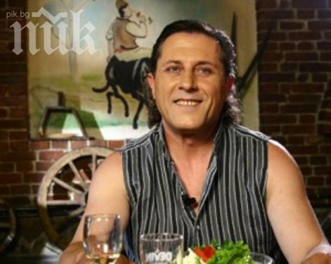 Бащата на Радка-пиратка удари дъното, продава се за жълти стотинки, за да оцелее