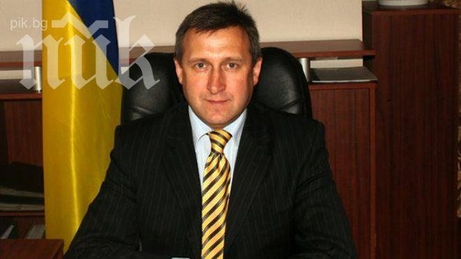 Украинският външен министър иска по-строги санкции на Запада срещу Русия