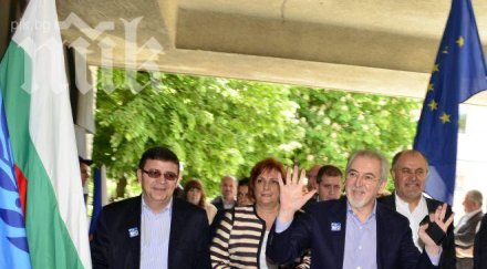 местан догодина поканя президента нас майските събития