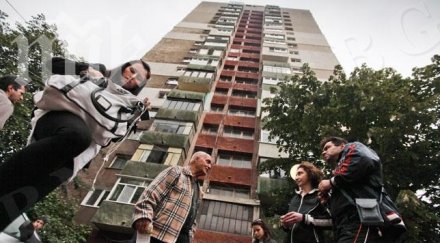 шок високите етажи били крематориуми пожарните коли къси стълби крановете блоковете работят