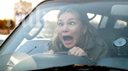 доказателството жените шофират видео